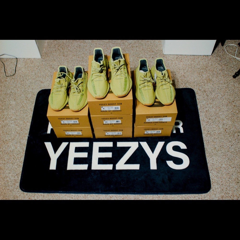 Yeezy boost v2 sulfur 350 BRANDNEW